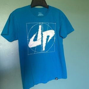 EUC, Dude Perfect Official Tee Shirt Club tee, adult small